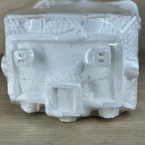 Creative Crafts Ready to Paint Hospital 97006 House Vintage NEW/Sealed - Picture 9 of 12